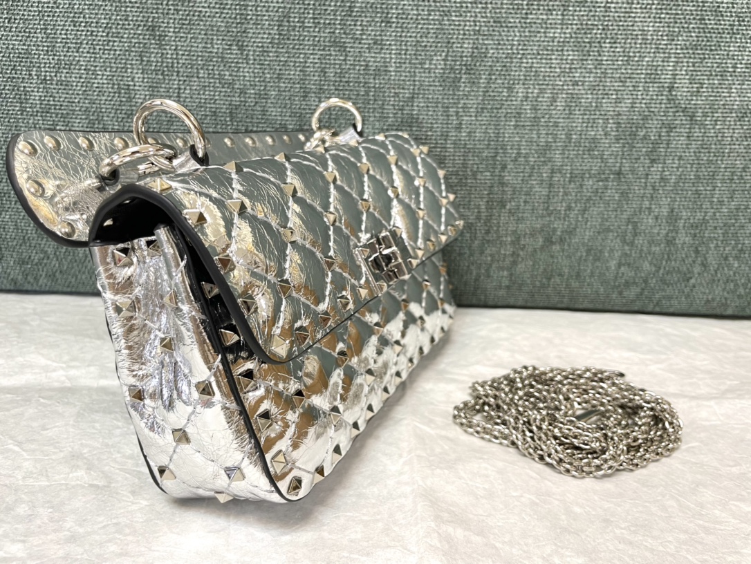 Valentino Garavani Rockstud Spike Small Chain Bag in Silver Supple Lambskin Nappa